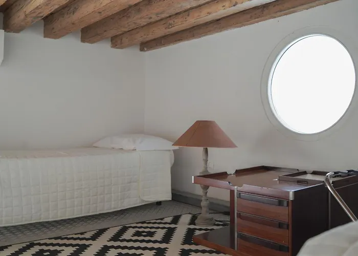 Family With Terrace Historical Center * Венеция